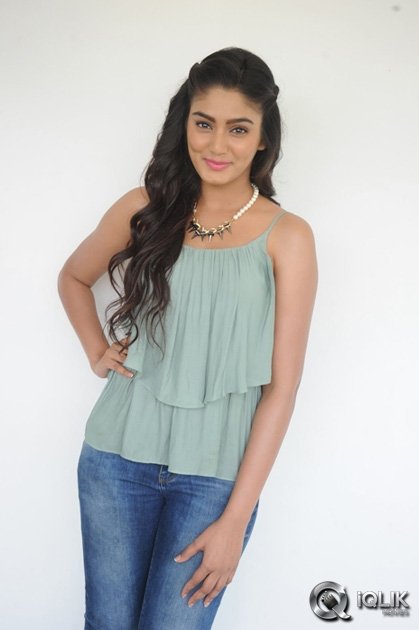 Sana-Maqbool-at-Dikkulu-Choodaku-Ramayya-Press-Meet